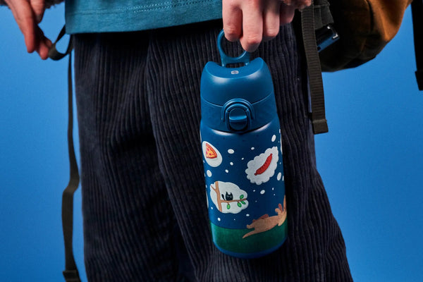 Straps-or-Handles-Which-is-Better-For-Carrying-Your-ION8 ION8
